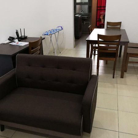 Address No 915, Lorong Uni Central 13, Taman Uni Central, Kuching Samarahan Expressway Екстериор снимка