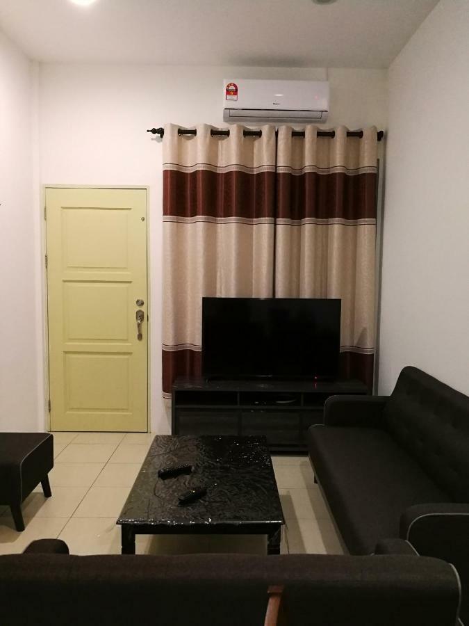 Address No 915, Lorong Uni Central 13, Taman Uni Central, Kuching Samarahan Expressway Екстериор снимка