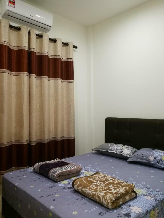 Address No 915, Lorong Uni Central 13, Taman Uni Central, Kuching Samarahan Expressway Екстериор снимка