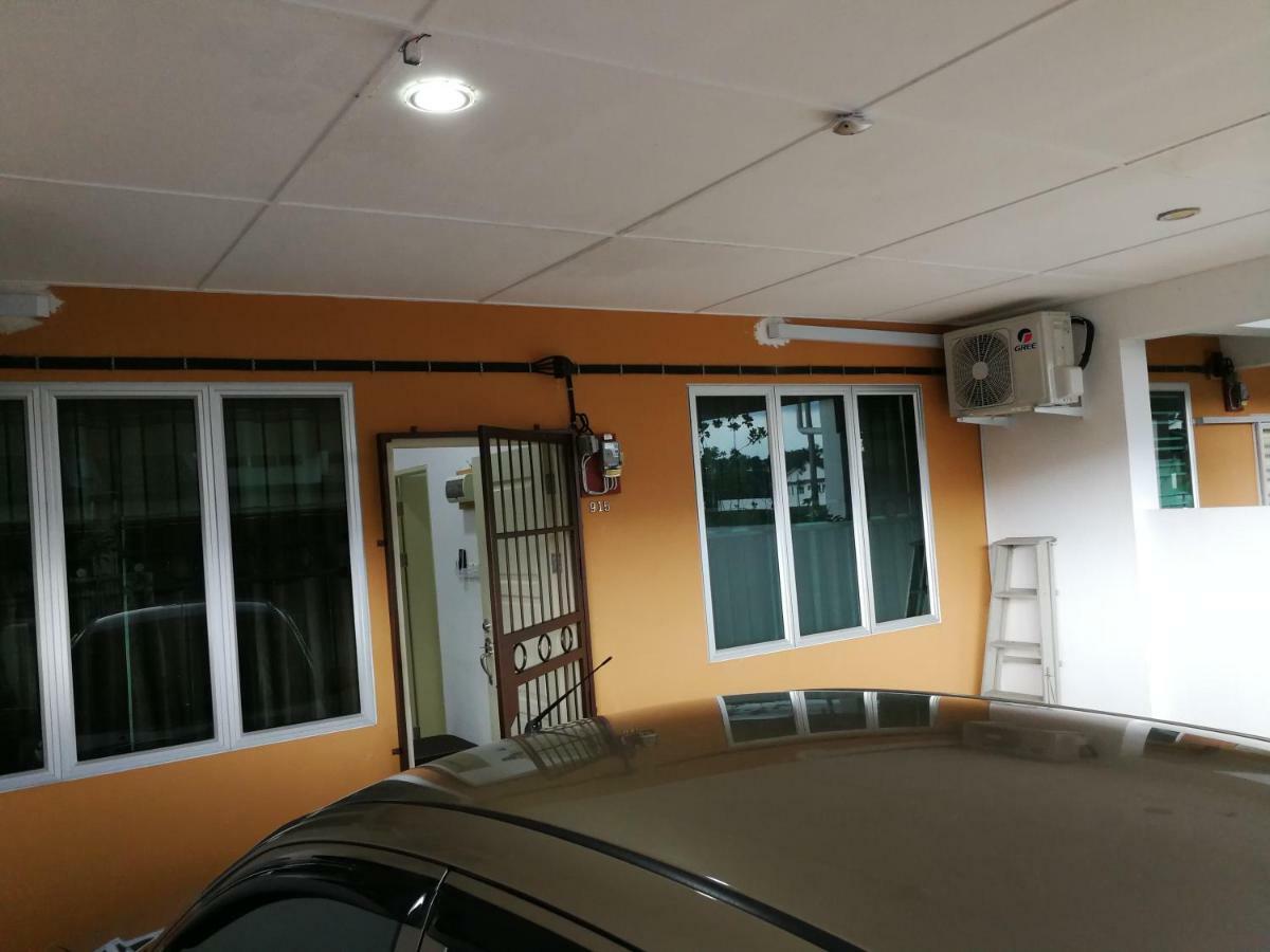 Address No 915, Lorong Uni Central 13, Taman Uni Central, Kuching Samarahan Expressway Екстериор снимка